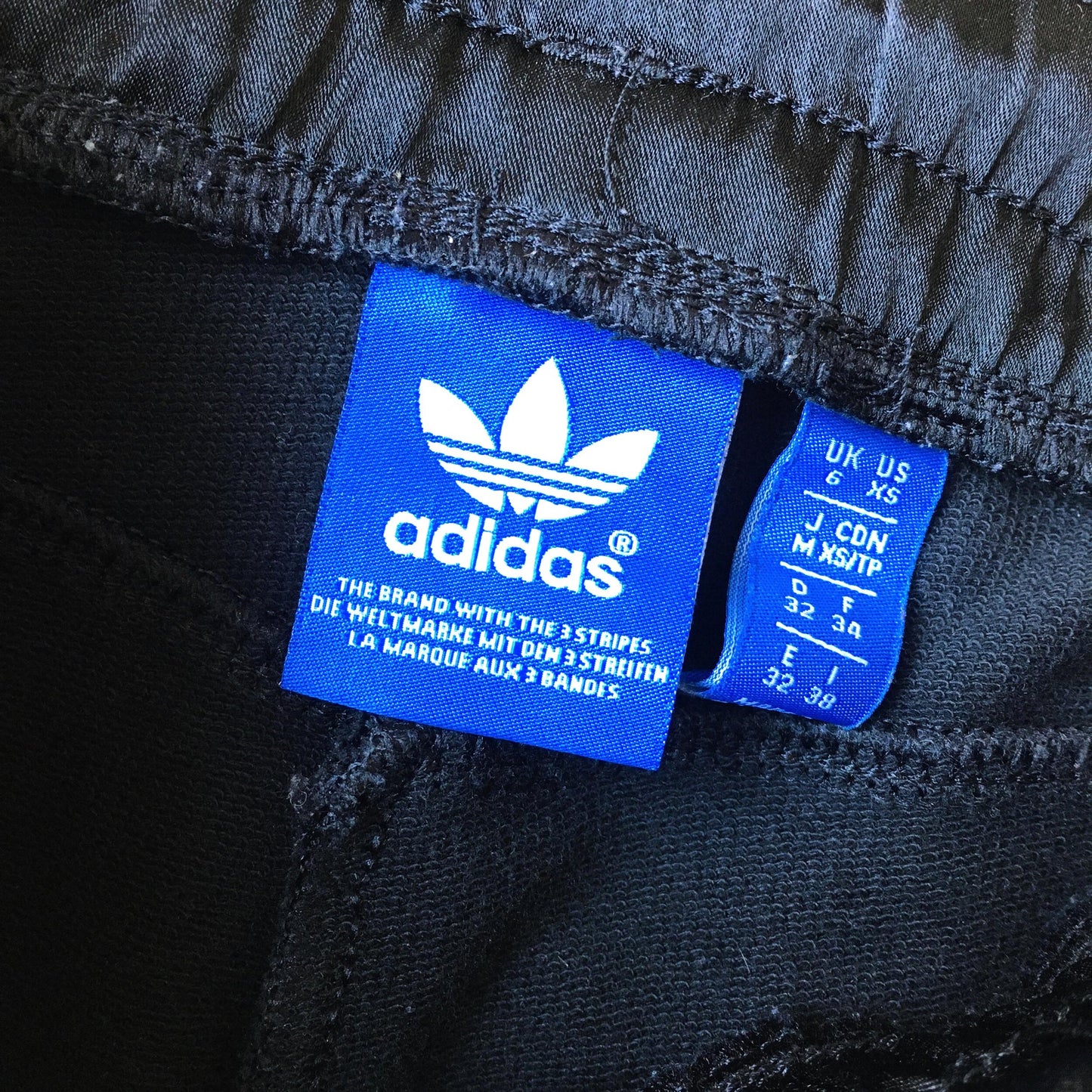 adidas black skinny jogger - size xs