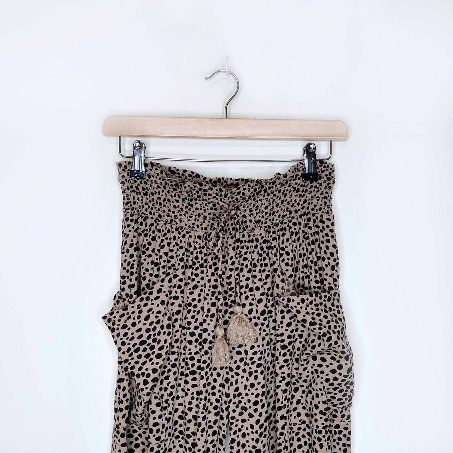 american eagle aerie high waist animal print jogger with ruched waistband - size small