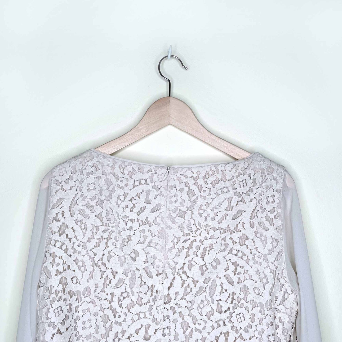 nwt ann taylor lace blouse with sheer sleeves - size 4