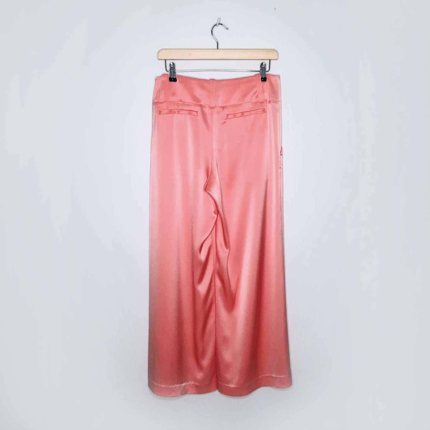 Alice + Olivia coral satin high rise wide leg trouser - size 4