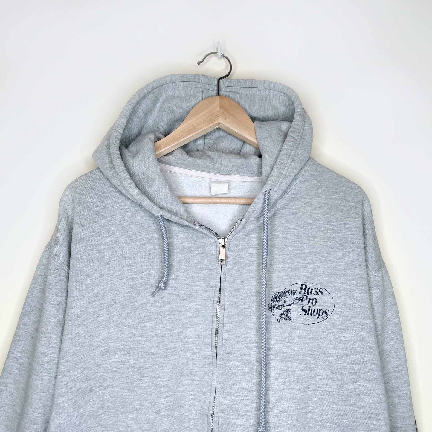 bass pro shops zip up hooded sweatshirt - size med/large