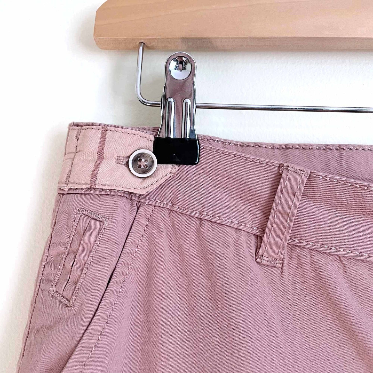 burberry brit pink slim fit chino trouser - size medium