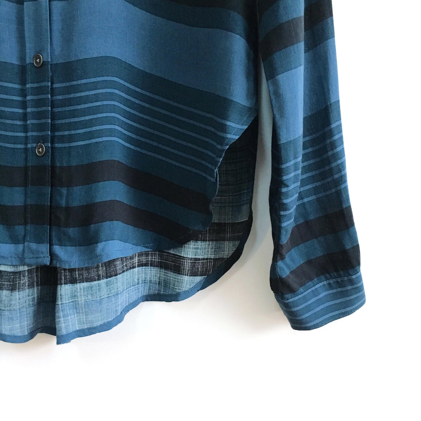 Cloth &amp; Stone Mixed Stripe Buttondown - size xs