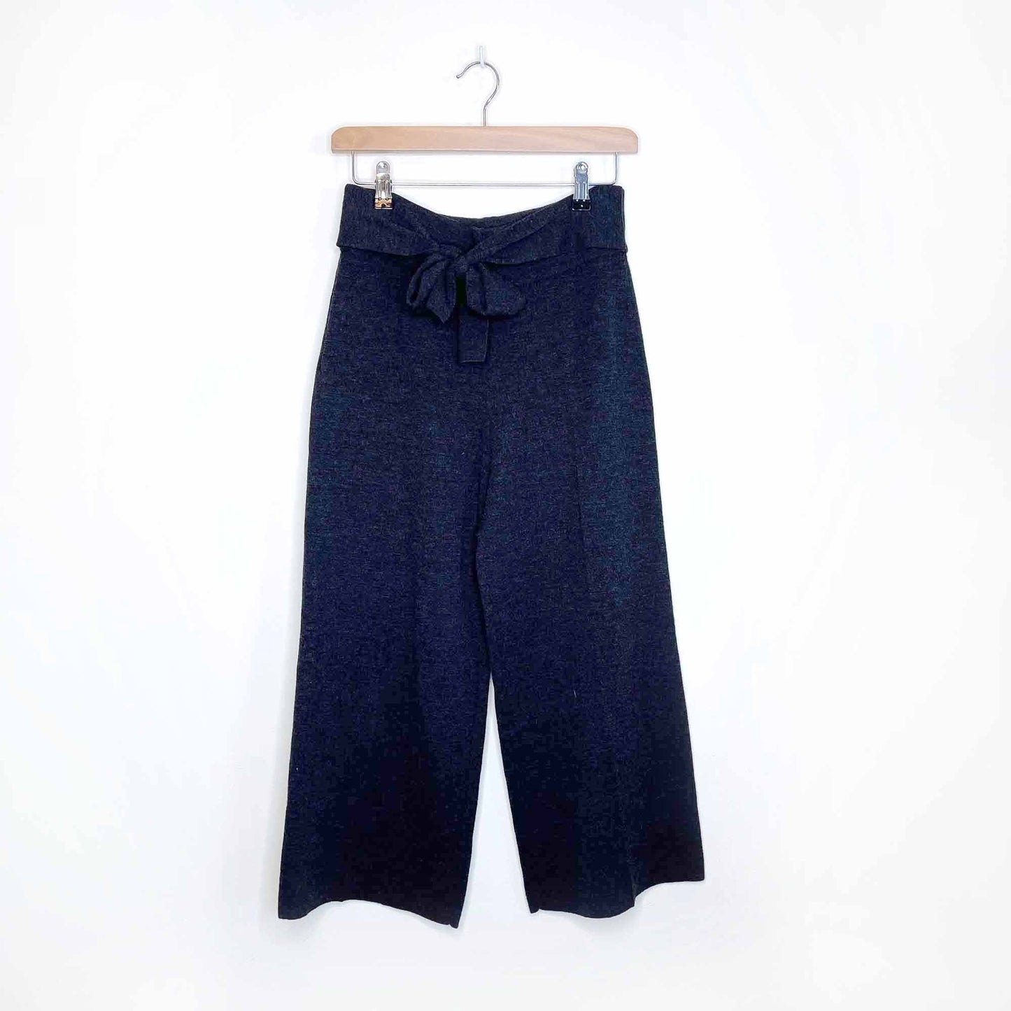 Club Monaco 100% wool knit high rise culottes - size Small