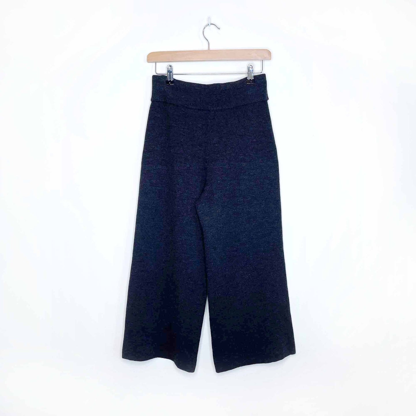 Club Monaco 100% wool knit high rise culottes - size Small