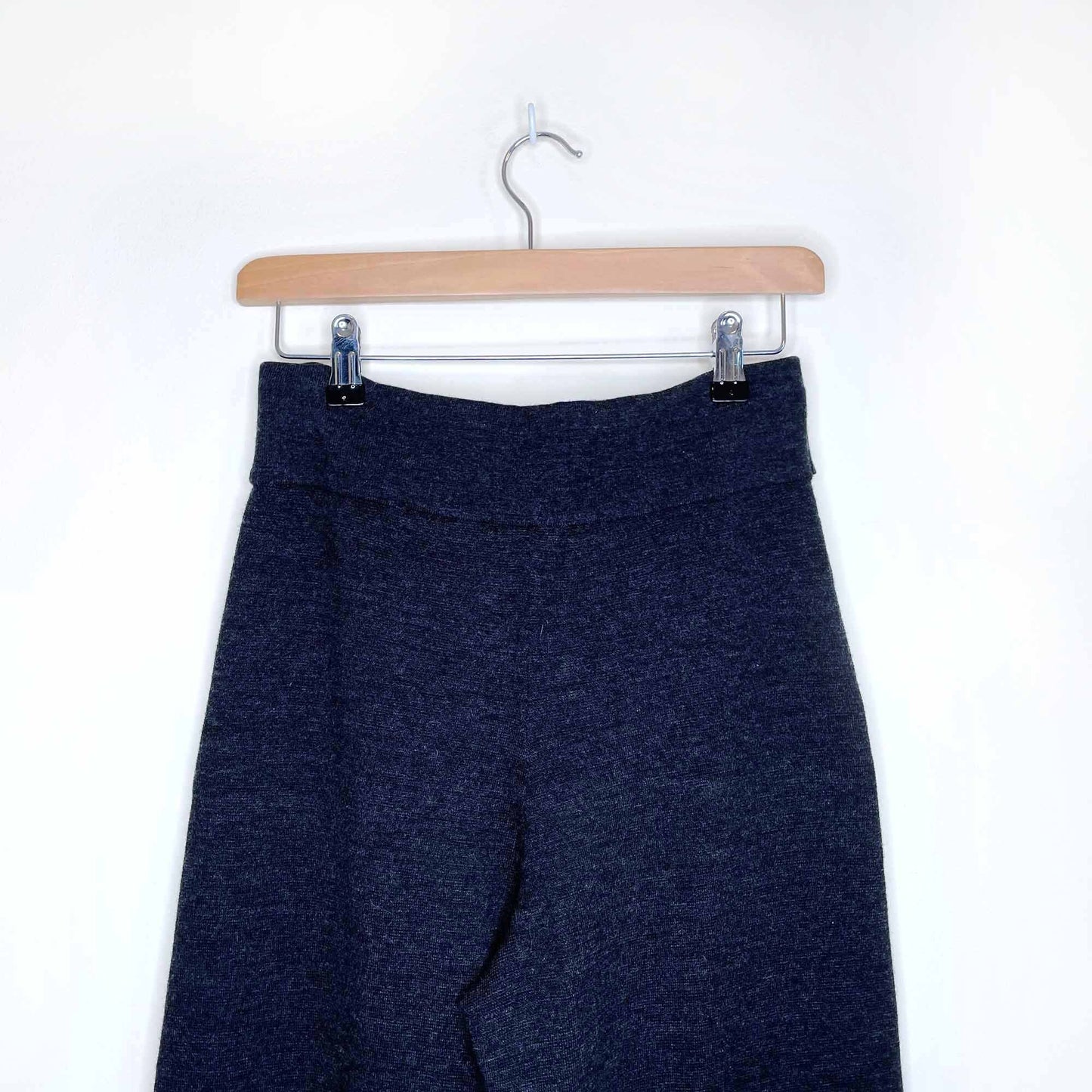 Club Monaco 100% wool knit high rise culottes - size Small