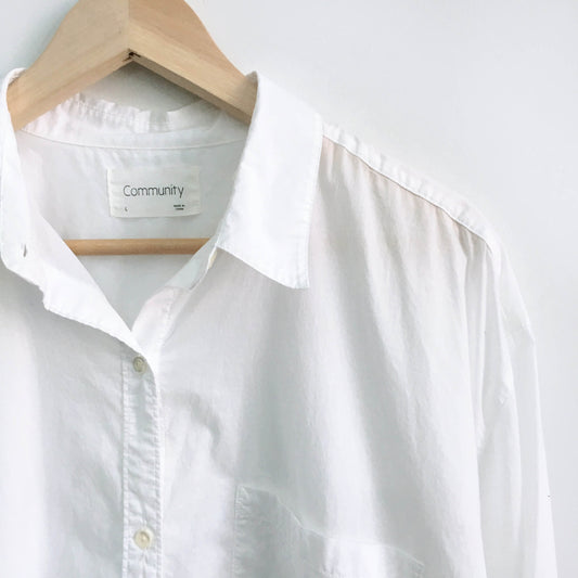 Aritzia - Community Veritas Shirt - size Large