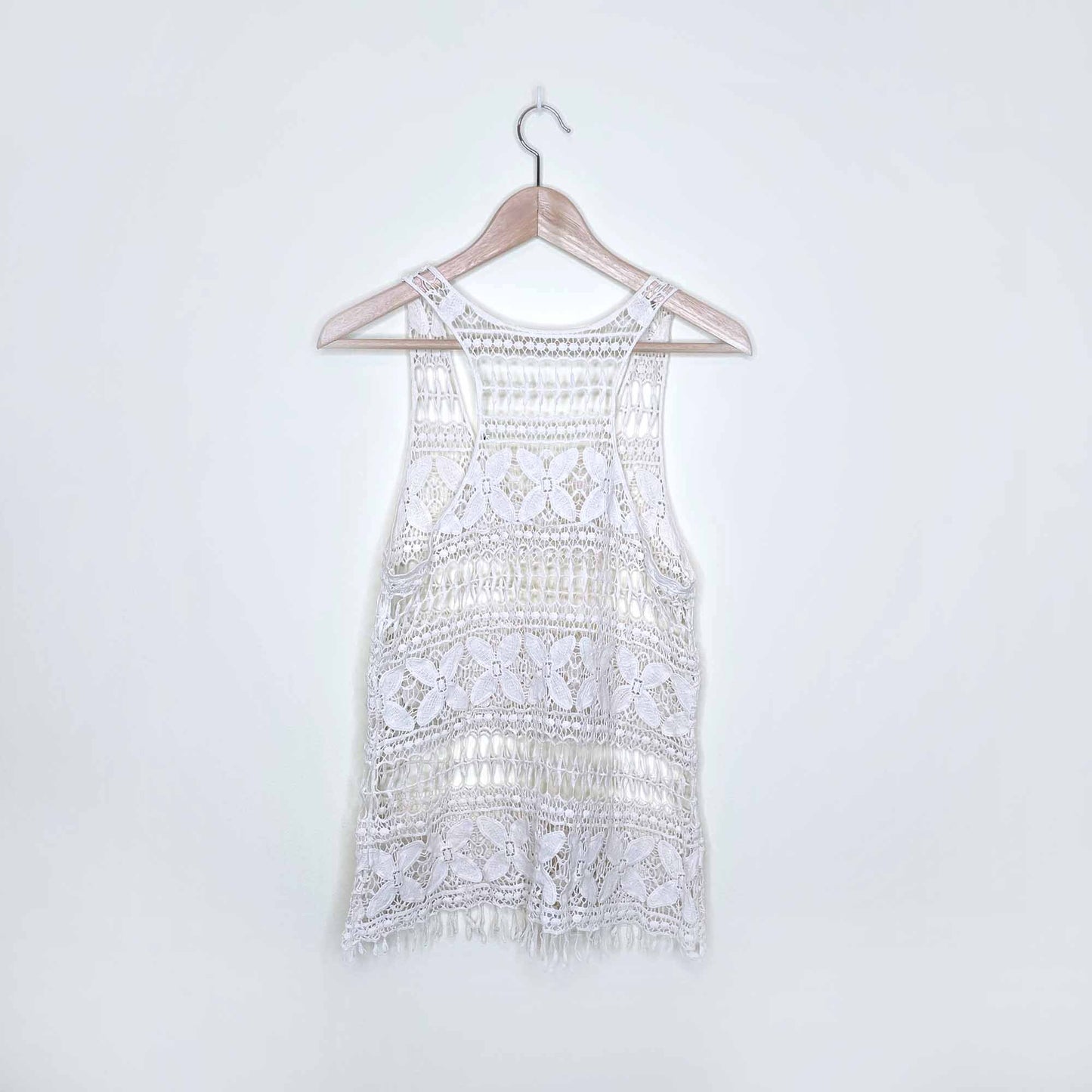 Vintage flower crochet tank top with fringe hem - size xs/s