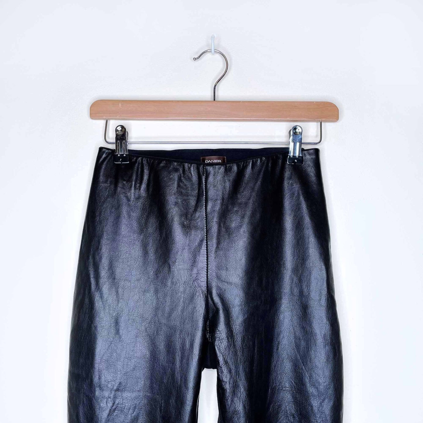 danier lambskin leather front panel leggings - size 4