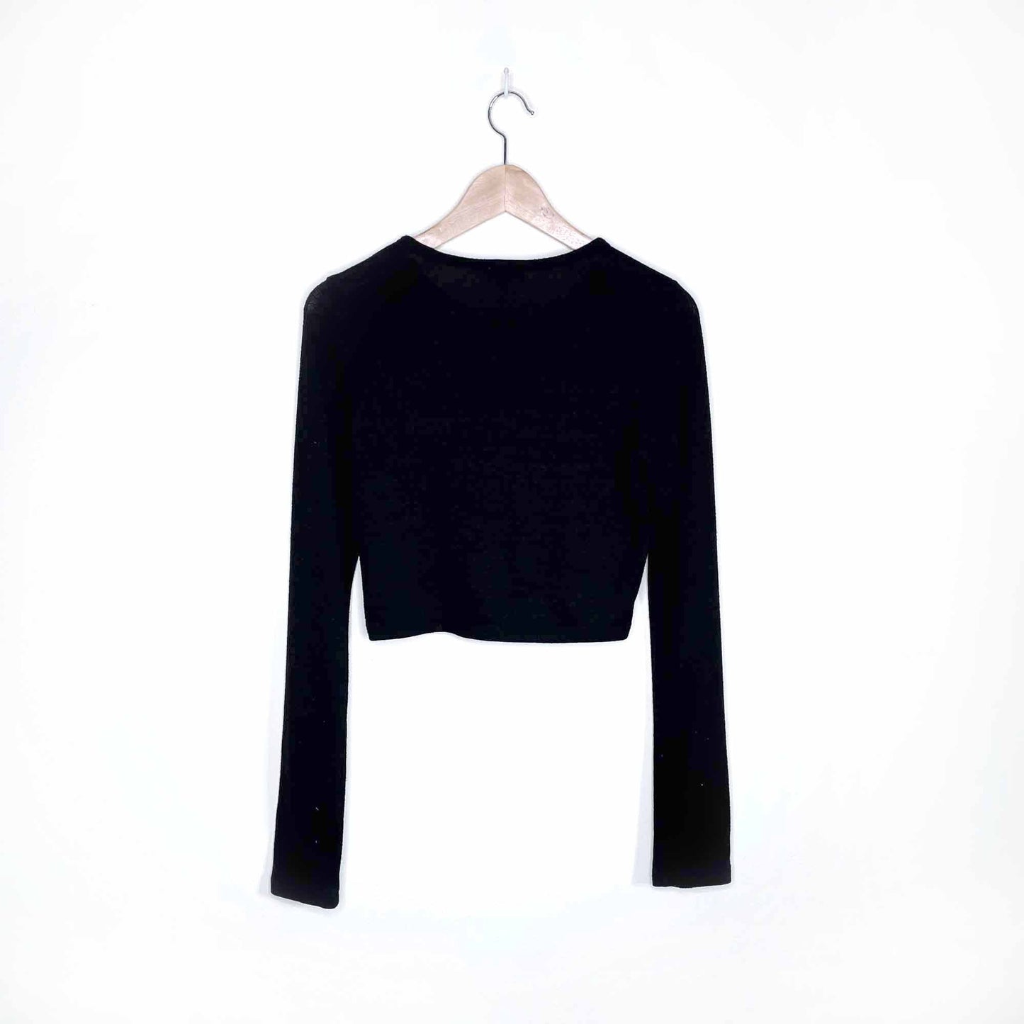 wilfred free black dewi long sleeve crop top - size medium