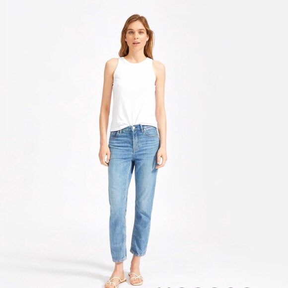 Everlane lightweight relaxed jean - size 33 Reg