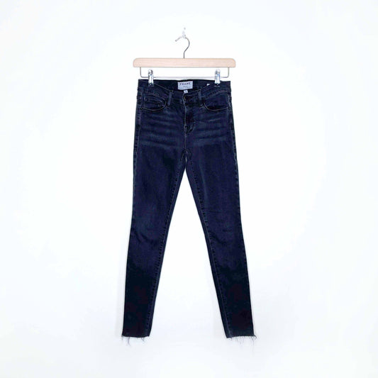 frame le skinny de jeanne in muddywaters - size 26