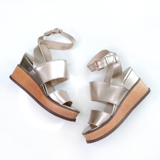 free people vegan metallic dorian platform sandal - size  8