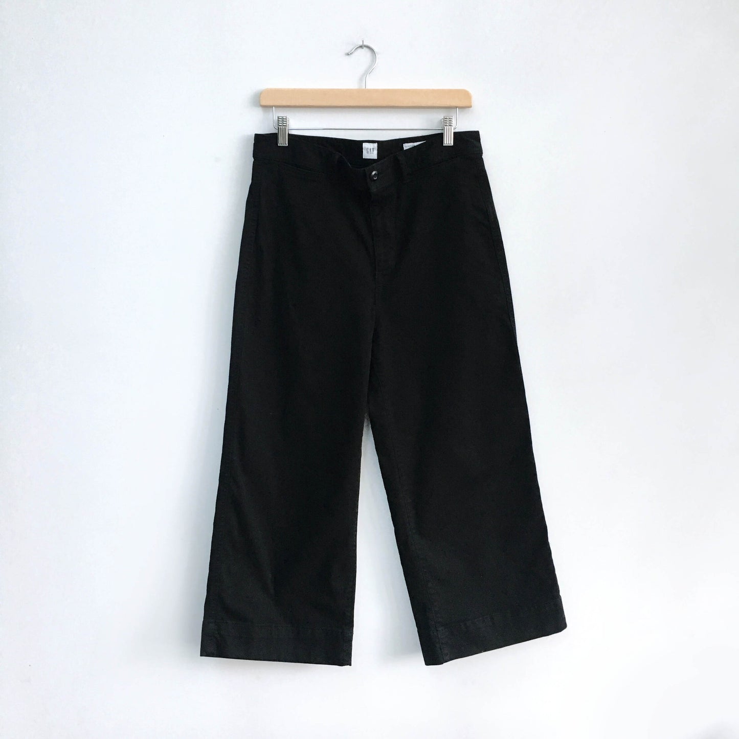 GAP High-rise Wide Crop Chinos - size 10