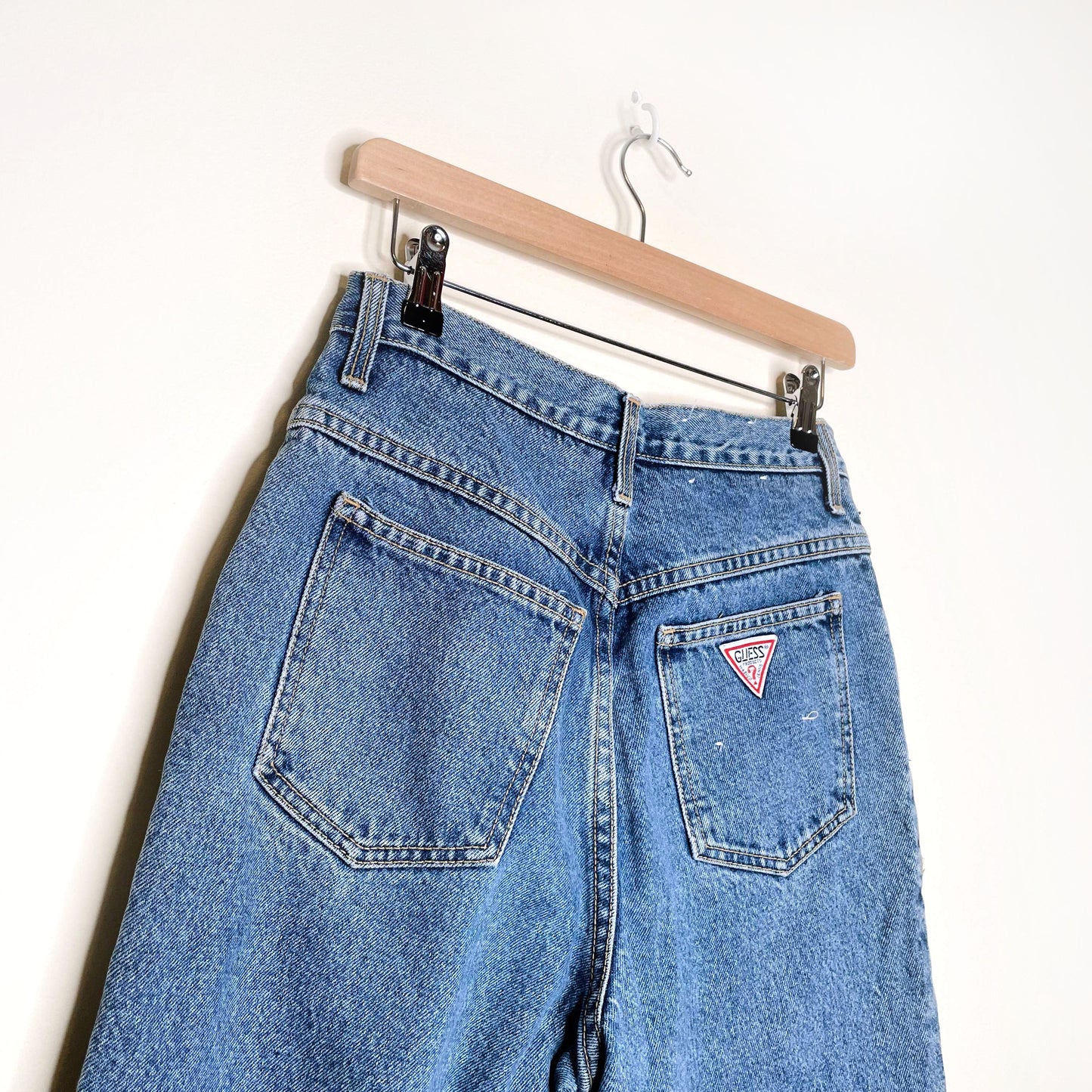 vintage 90s guess by marciano two-button boyfriend jeans - size 27