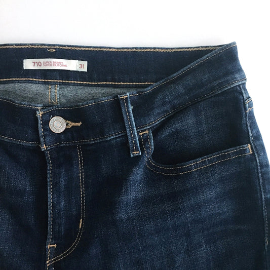 Levi's 710 Super Skinny in Ski Lodge - size 31