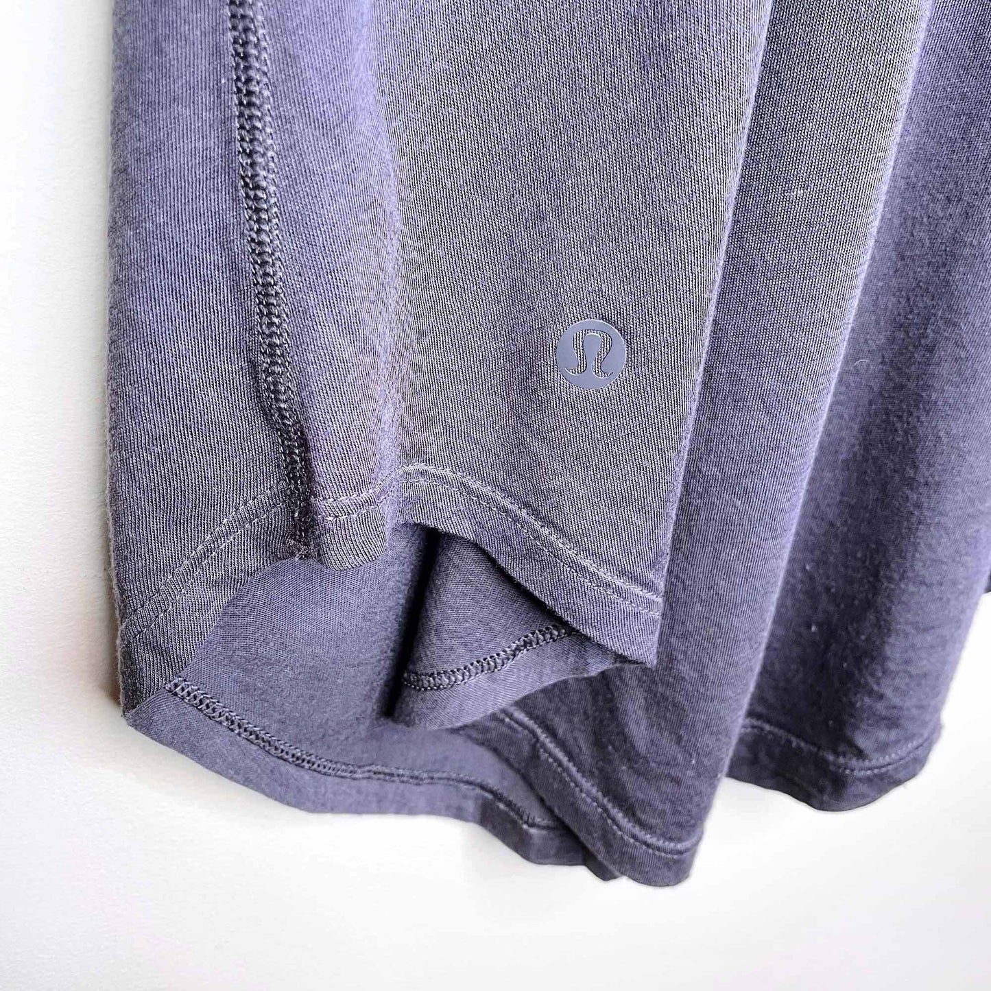 lululemon locarno lightweight pima cotton turtleneck - size 8/10