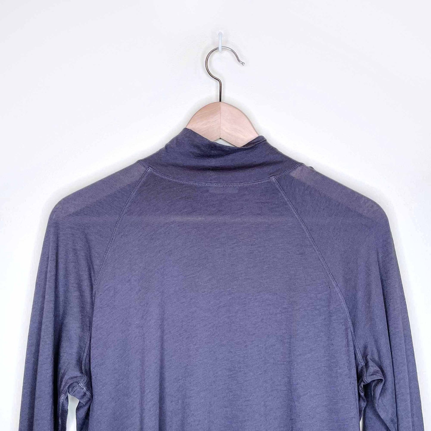 lululemon locarno lightweight pima cotton turtleneck - size 8/10