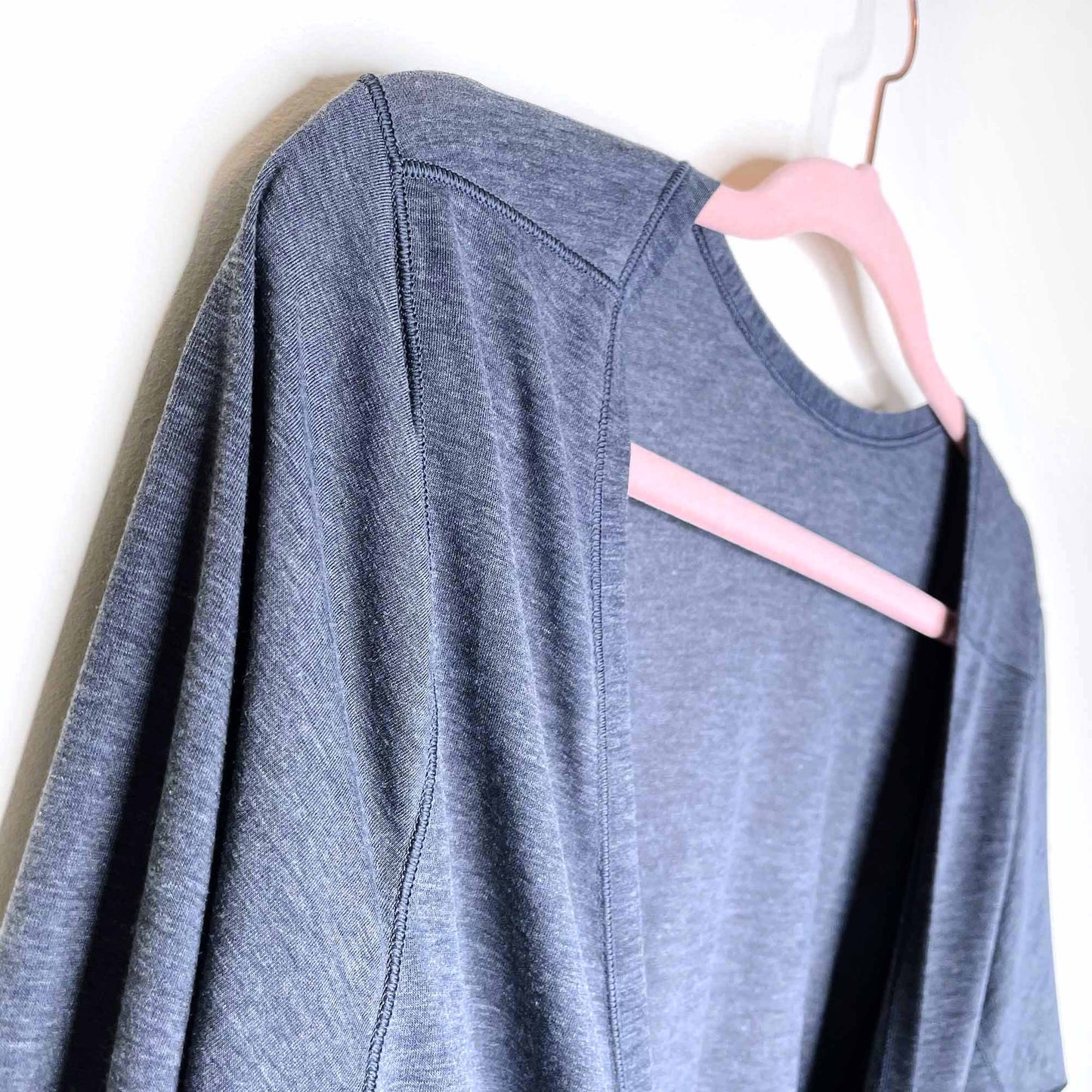 lululemon grey tied to it wrap top - size 2/4