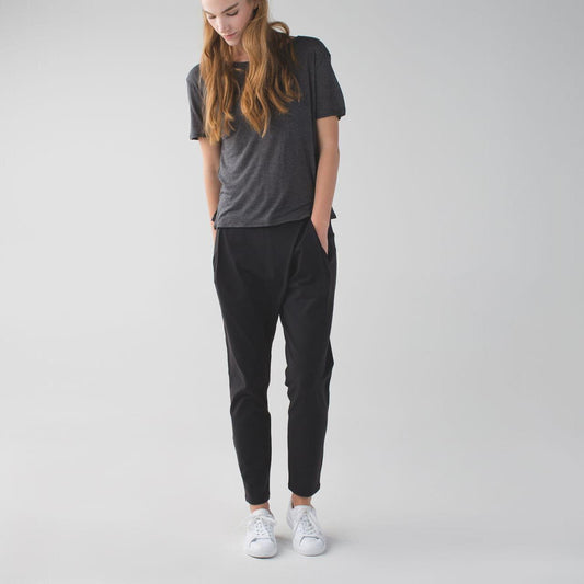 lululemon high rise relaxed yogini pants - size 4