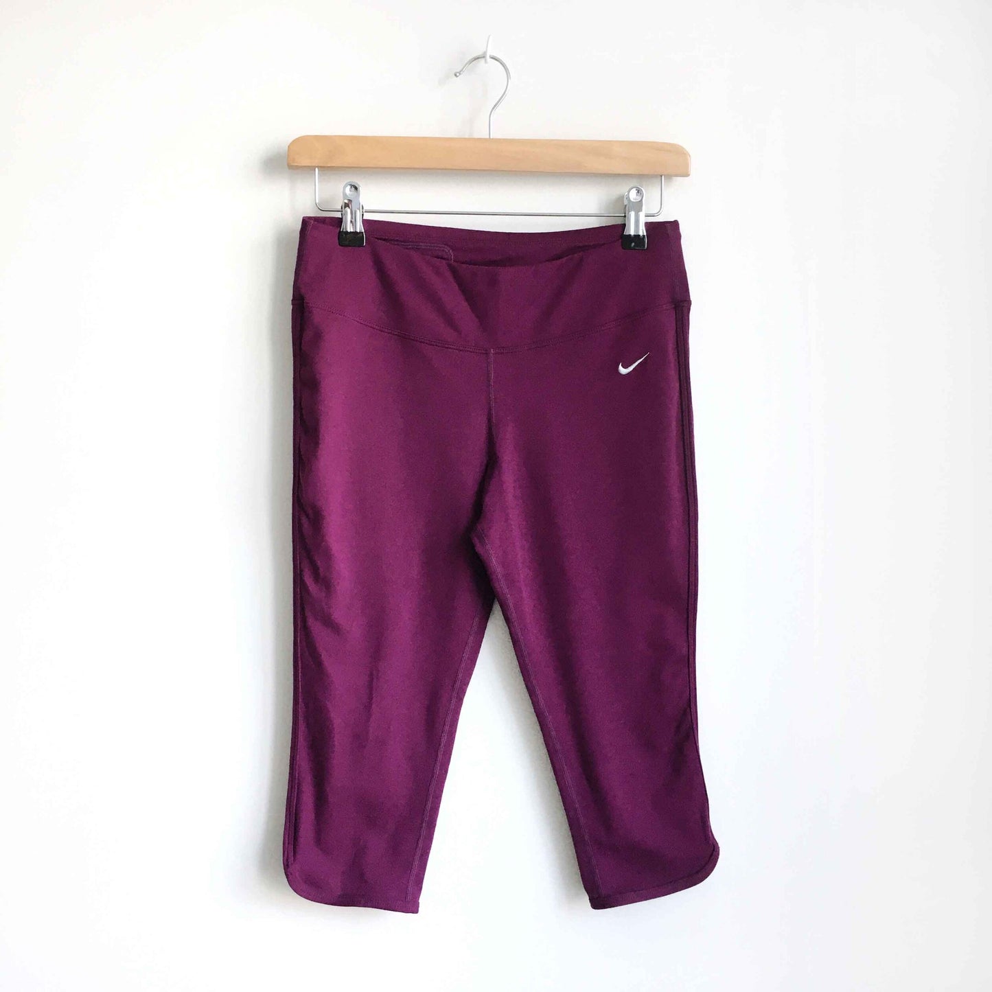 Nike knee-length workout leggings tights - size Small