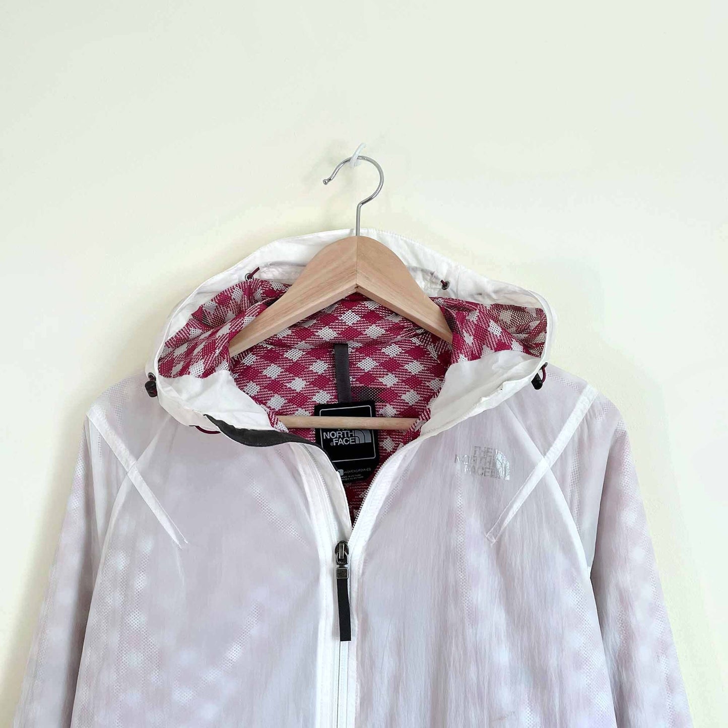 the north face light gingham windbreaker jacket - size small