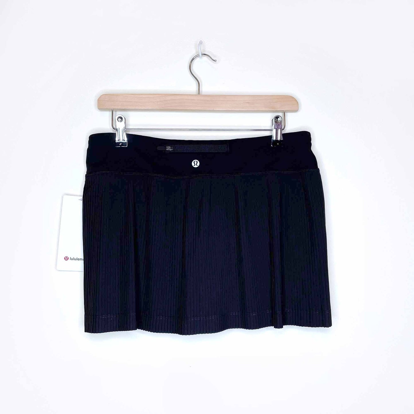 nwt lululemon black pleat to street skirt - size 8