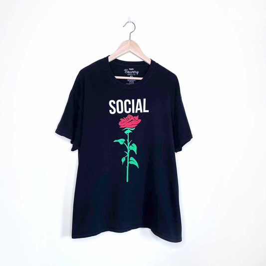 bowery social rose black tee - size xl