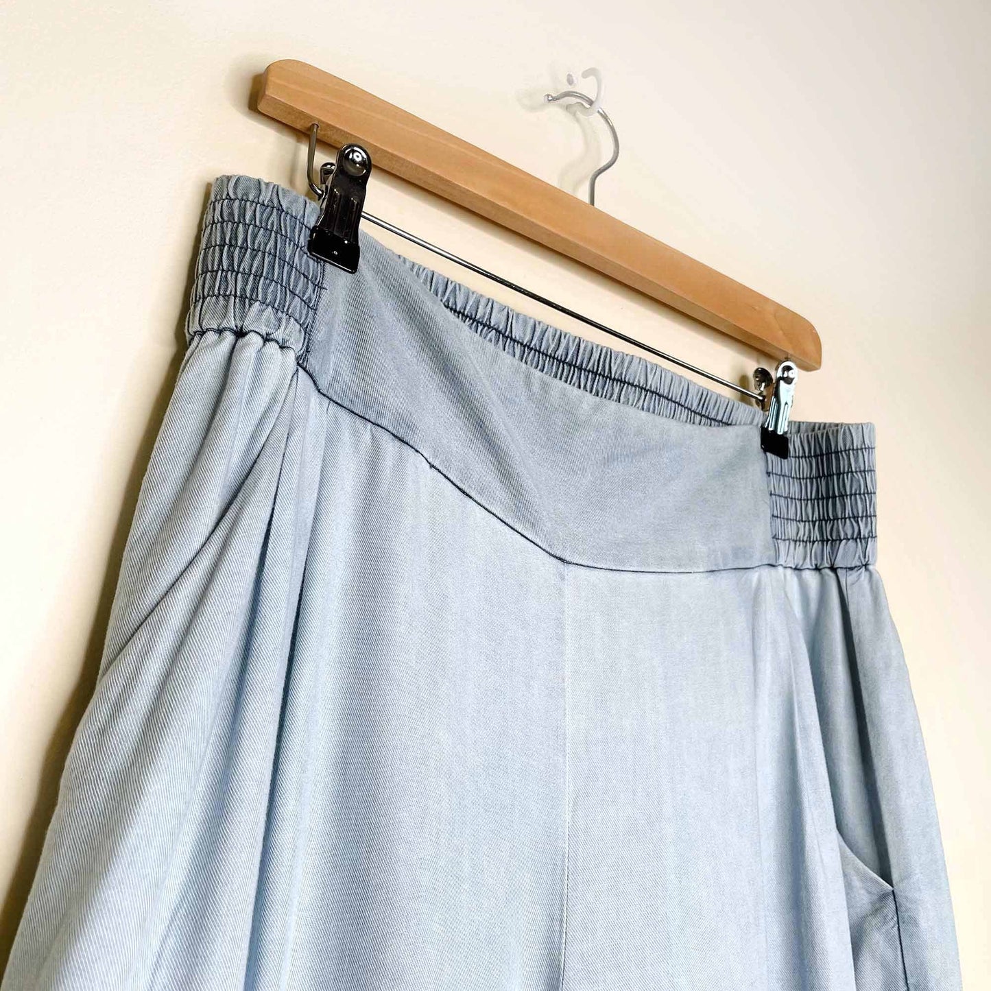 talula sullivan high waisted wide leg cropped chambray pants - size large