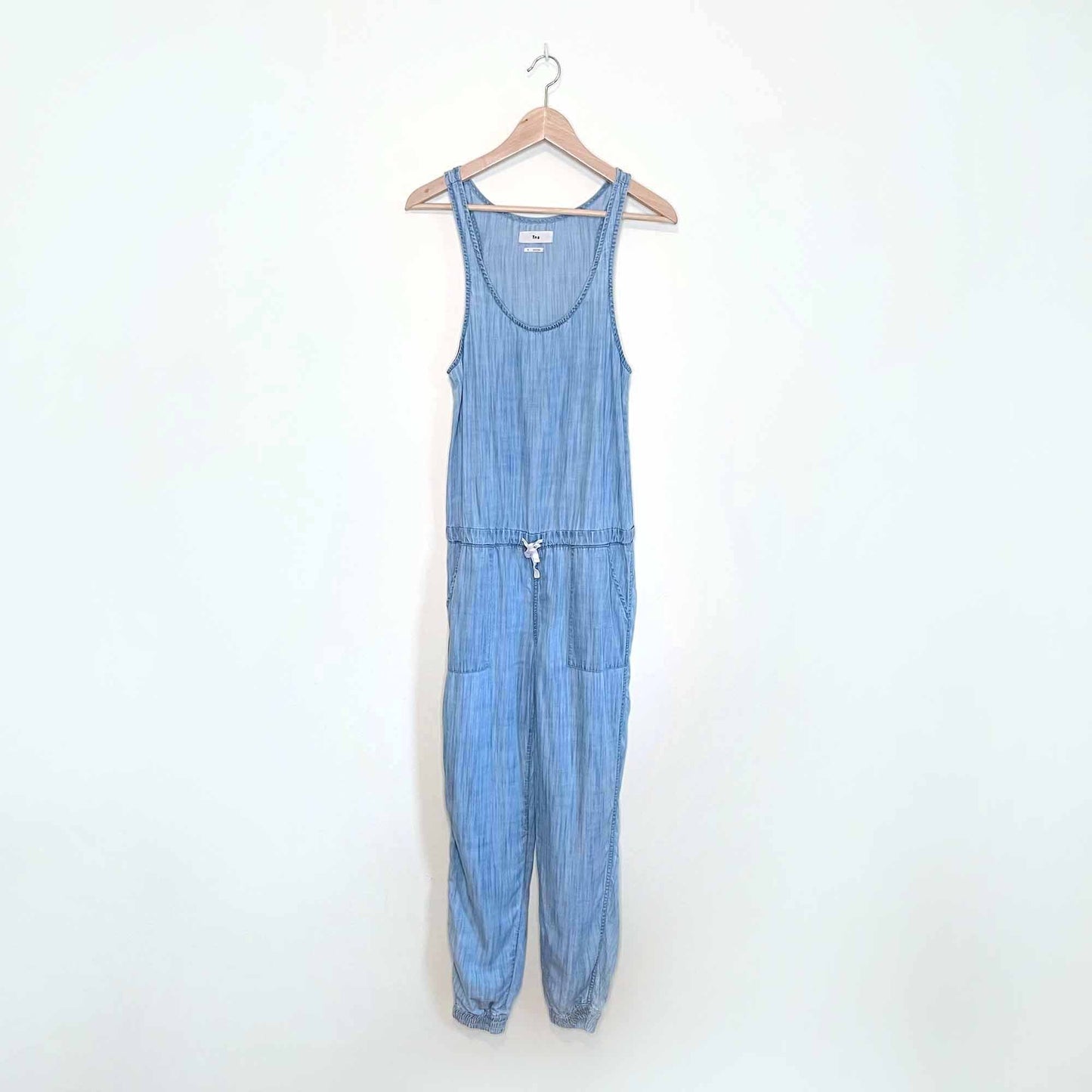 tna aritzia pentameter chambray jumpsuit - size small