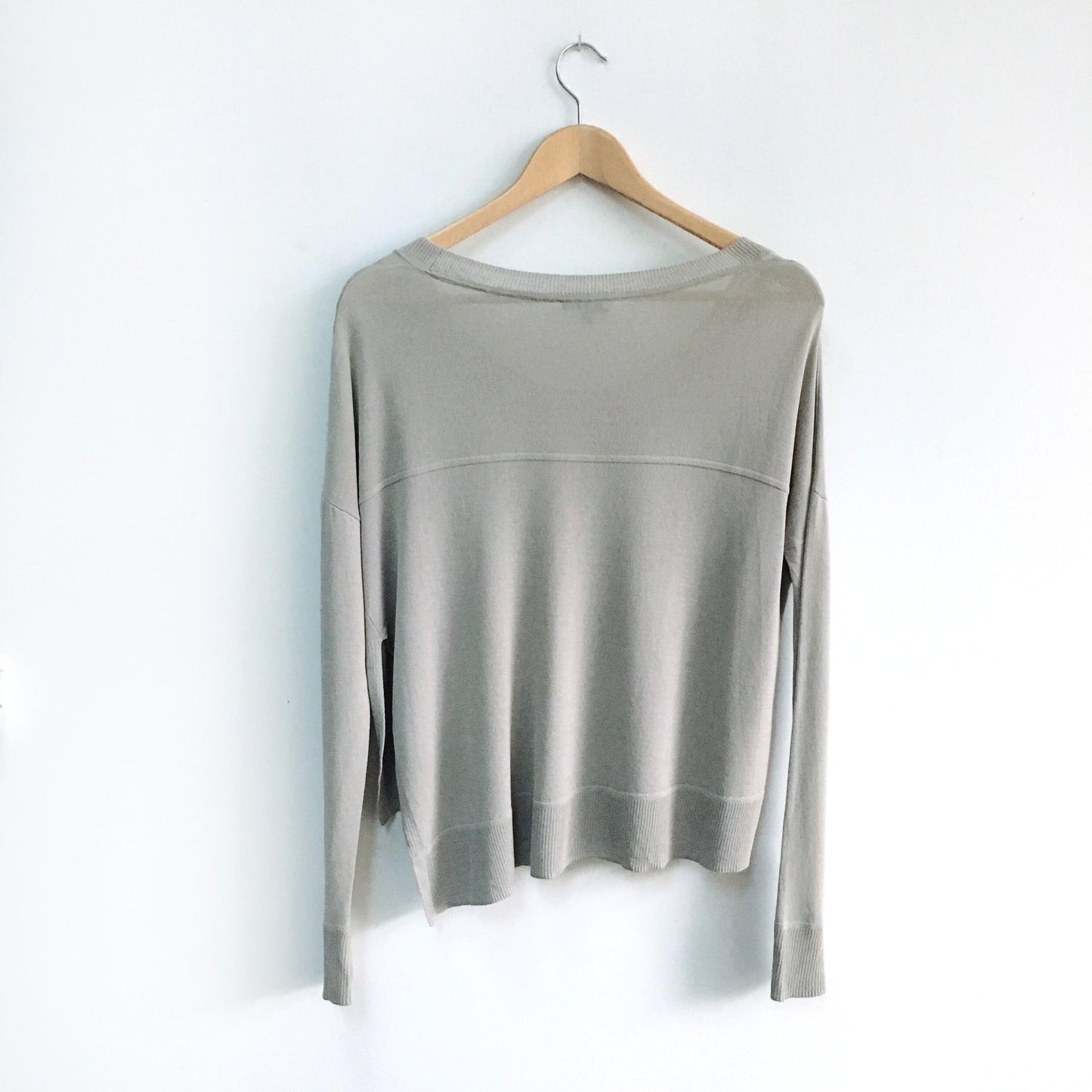 Wilfred Librement Sweater - size xs