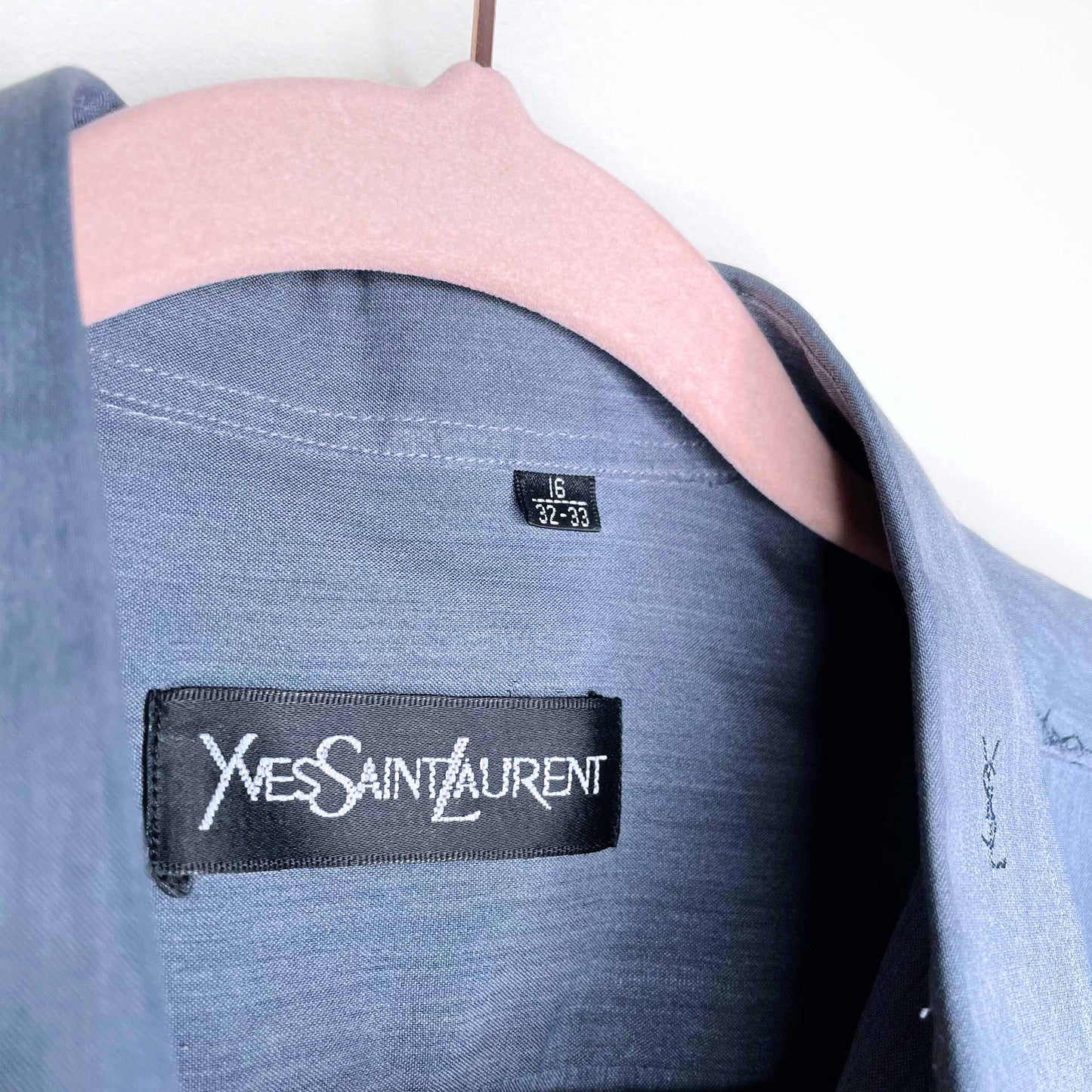 men's ysl blue logo embroidered pocket dress shirt - size 16