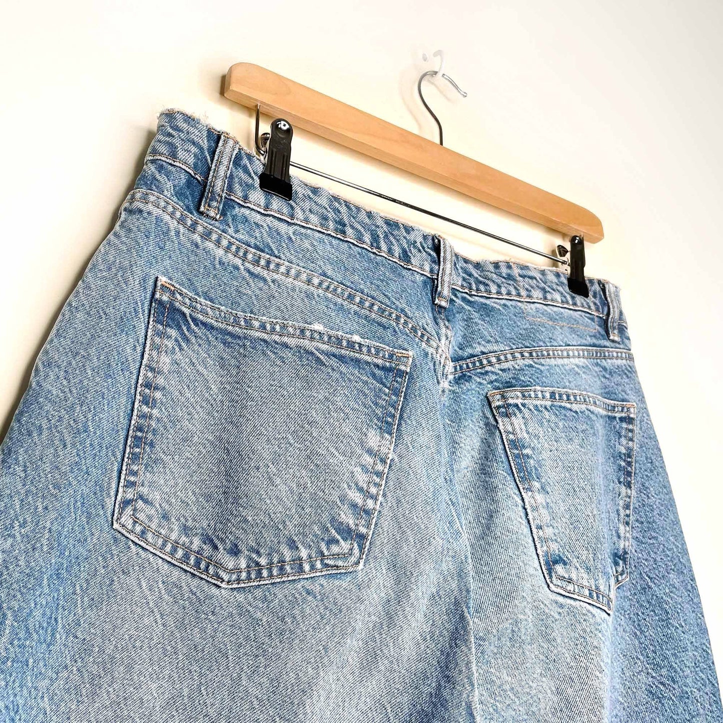 zara high rise mom jeans - size 12