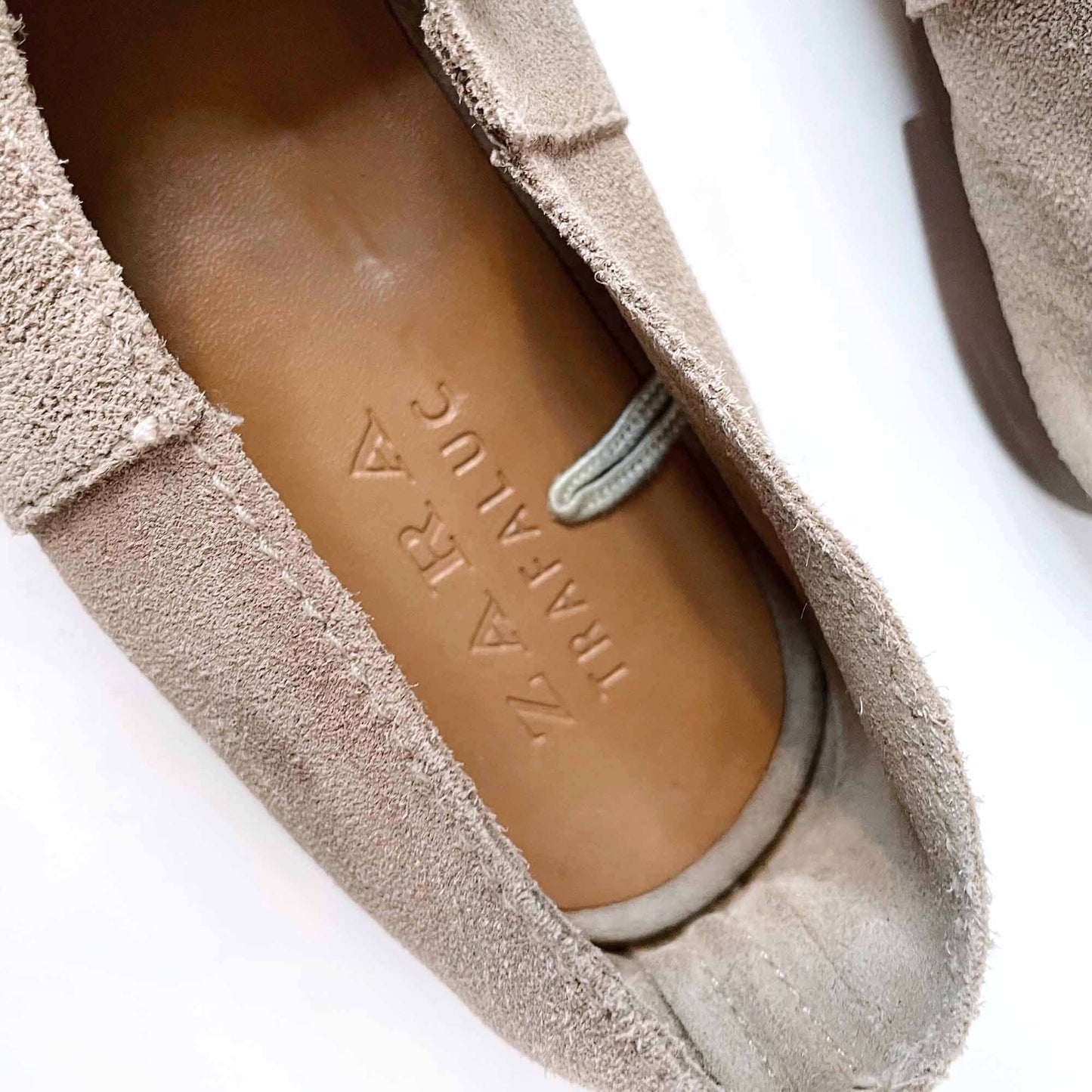 zara suede slip on minimalist flats - size 39